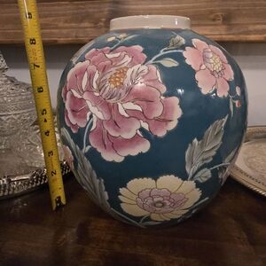 Large Vintage Ginger Jar